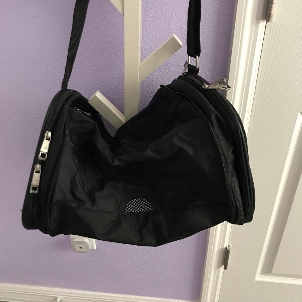 SAMSONITE Black Convertible Shoulder / Duffel Bag